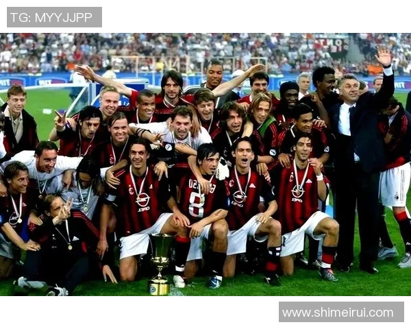 巅峰时期足球十大球星盘点与辉煌时刻回顾